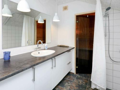 Two-bedroom Holiday Home In Jerup 7