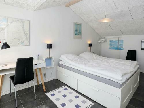 Two-bedroom Holiday Home In Jerup 7
