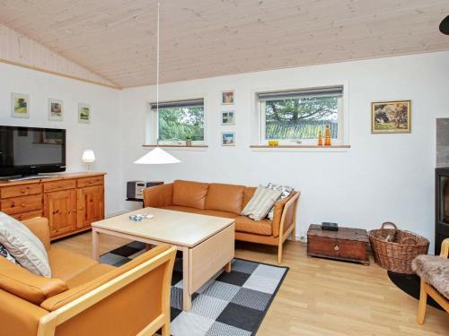 Three-bedroom Holiday Home In Jerup 5