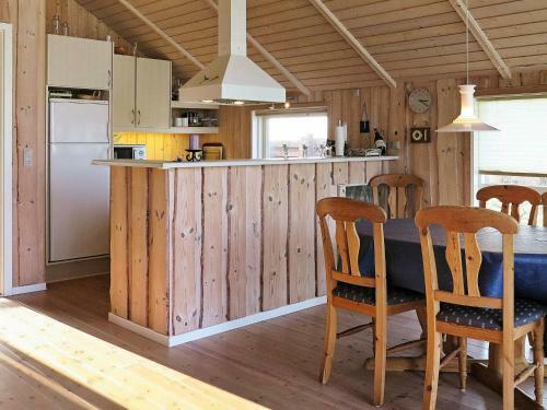 Three-bedroom Holiday Home In Lemvig 3