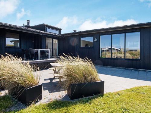 Four-bedroom Holiday Home In L�kken 19