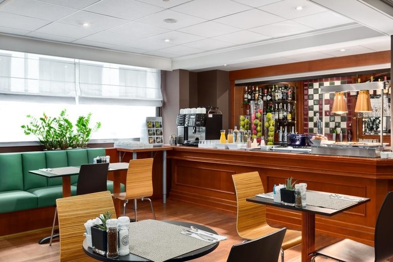 Hotel NH Brussels St�phanie