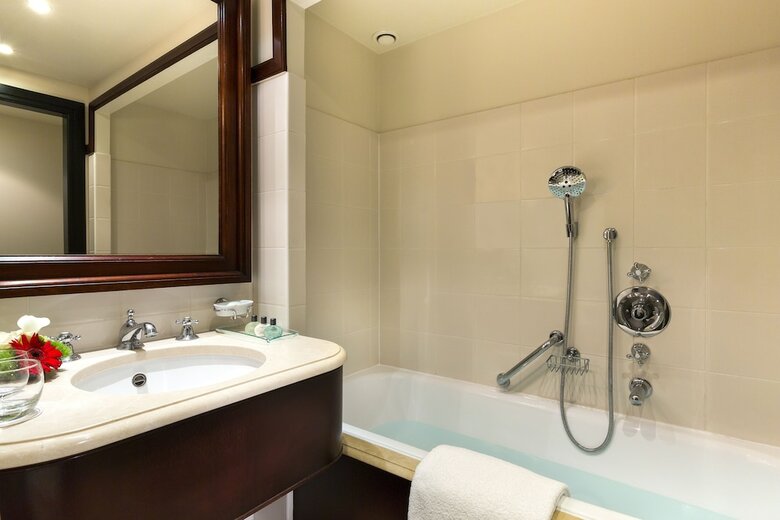 Hotel Warwick Barsey