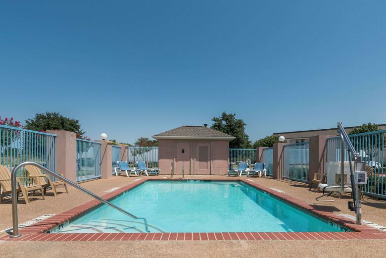 Hotel Super 8 Motel - Meacham/north Fort Worth