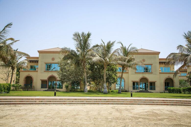 Hotel Al Raha Beach