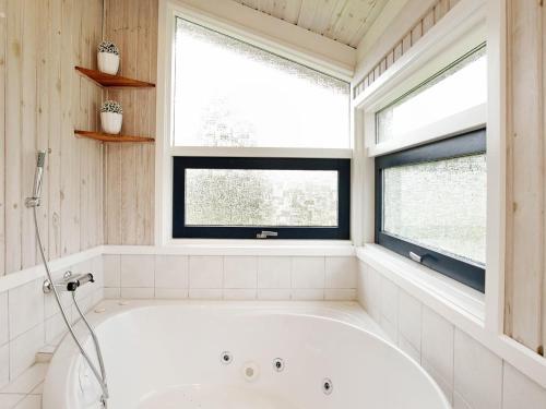 Four-bedroom Holiday Home In Bindslev 4