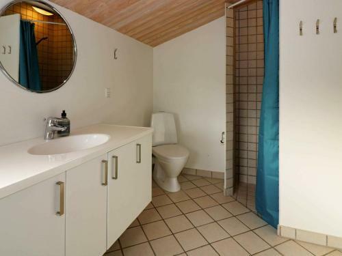 Four-bedroom Holiday Home In Hadsund 25