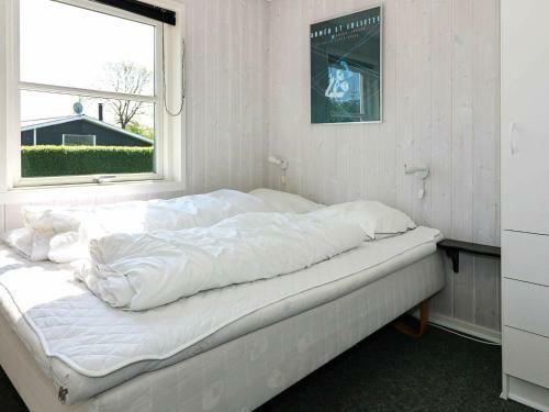Five-bedroom Holiday Home In Hadsund 1