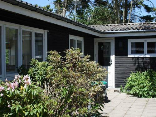 Two-bedroom Holiday Home In Frederiksv�rk