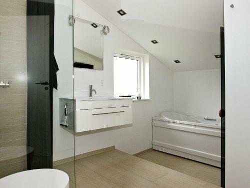 Three-bedroom Holiday Home In Hadsund 42