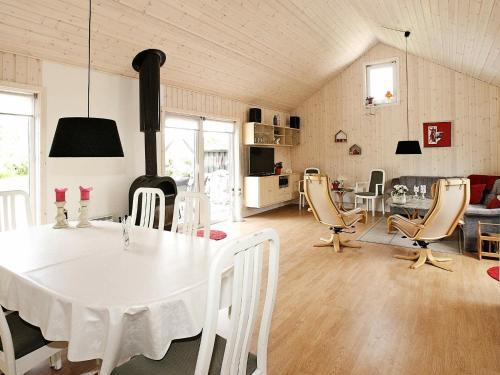 Three-bedroom Holiday Home In Hadsund 39