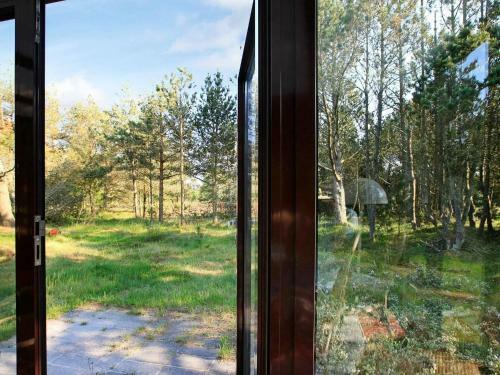 Three-bedroom Holiday Home In �lb�k 54