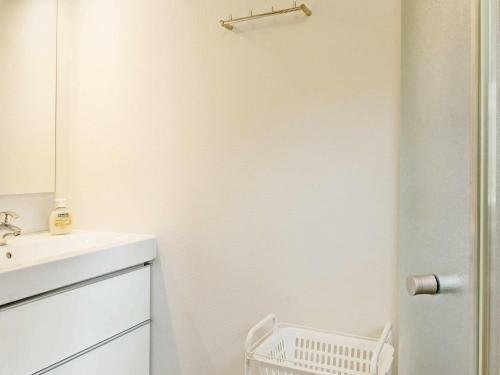 Three-bedroom Holiday Home In Nex� 15