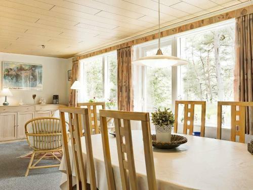 Three-bedroom Holiday Home In Nex� 15