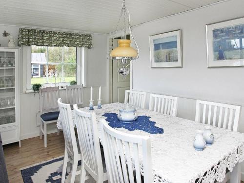 Three-bedroom Holiday Home In L�gst�r 7