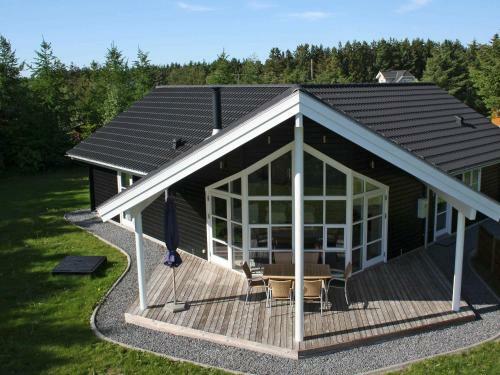 Four-bedroom Holiday Home In L�gst�r 3