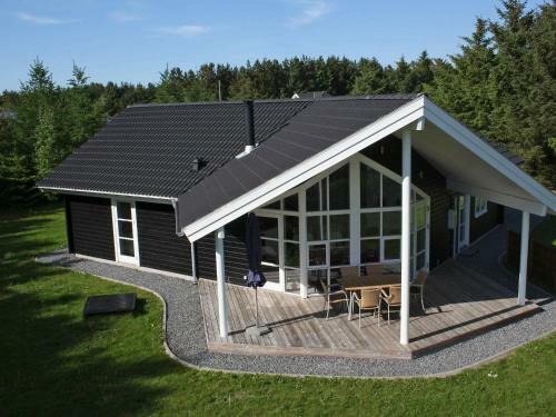 Four-bedroom Holiday Home In L�gst�r 3