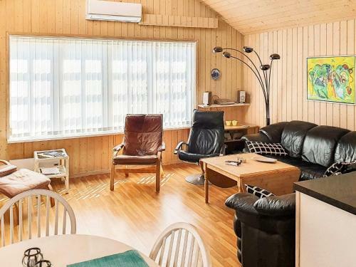 Two-bedroom Holiday Home In Frederikshavn 4