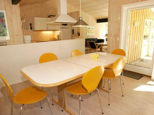 Four-bedroom Holiday Home In Nex� 3