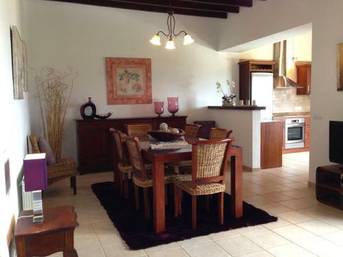 Spacious Holiday Home In Buger Sapin With Private Pool