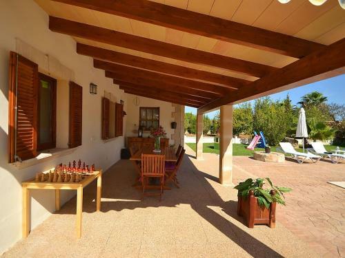 Cozy Mansion With Swimming Pool In Buger Majorca