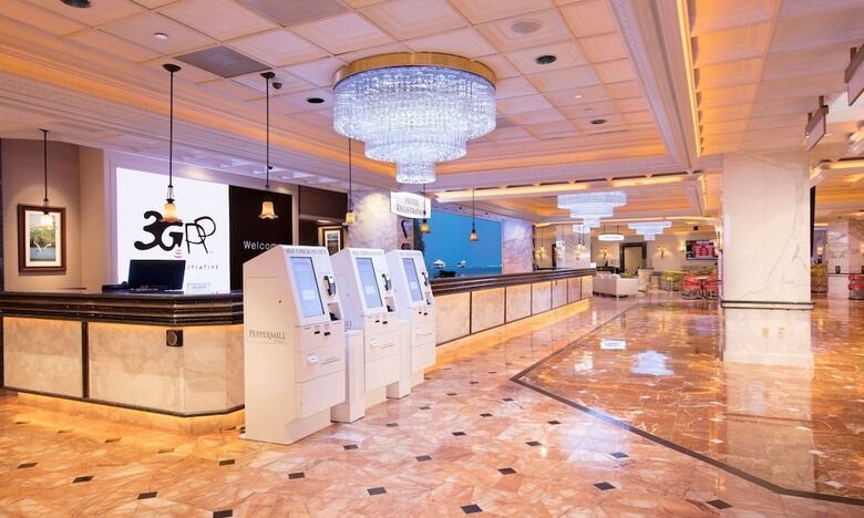 Hotel Peppermill Resort  Casino