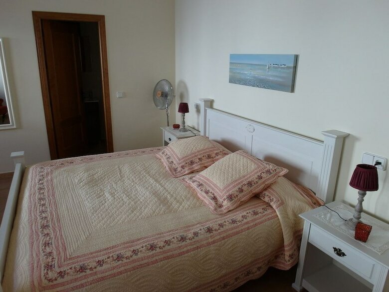 Casa Roble B&B