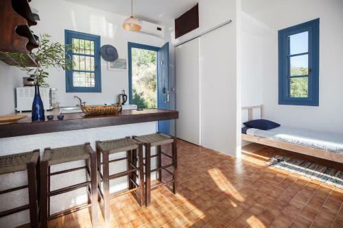 7 Olives Apartments