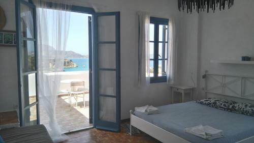 7 Olives Apartments