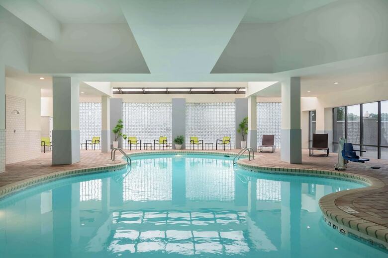 Hotel Embassy Suites Charlotte