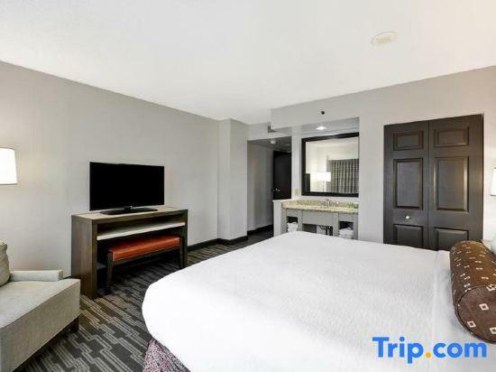 Hotel Embassy Suites Charlotte