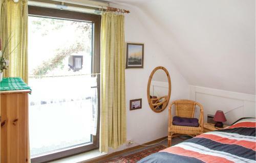 Four-bedroom Apartment Hess. Oldendorf 03
