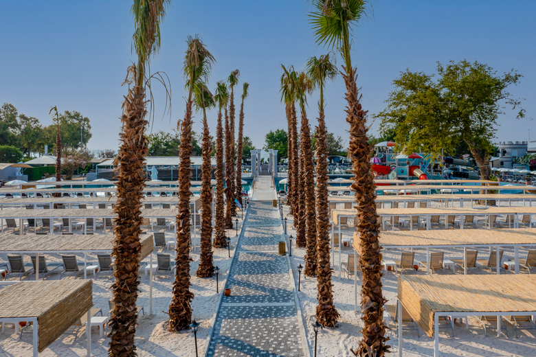 Hotel Daima Resort