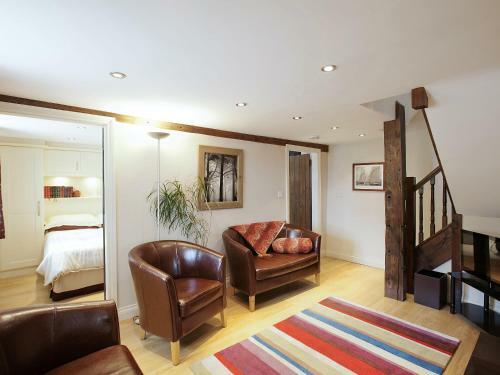 Stable Cottage V