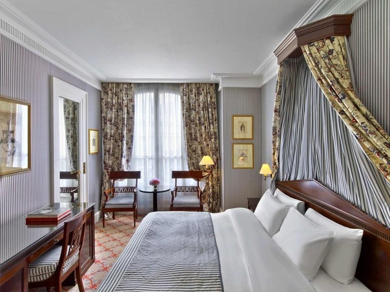 Hotel Le Dokhan�s A Tribute Portfolio