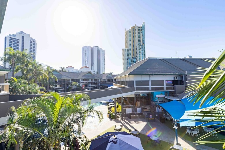 Hotel Paradise Resort Gold Coast