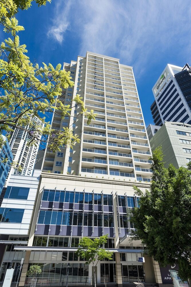 Hotel Oaks Lexicon Apartments
