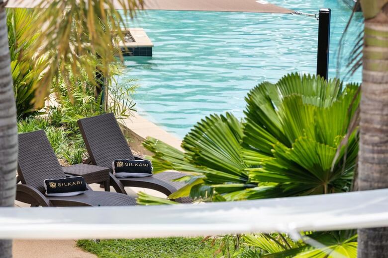 Hotel Oaks Lagoons