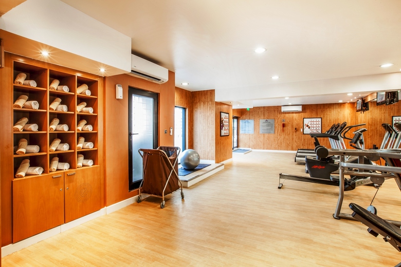 Golden Sands Hotel Apartments