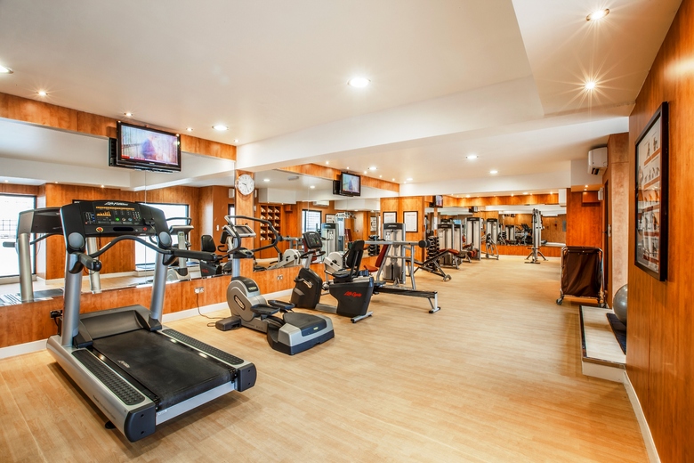 Golden Sands Hotel Apartments