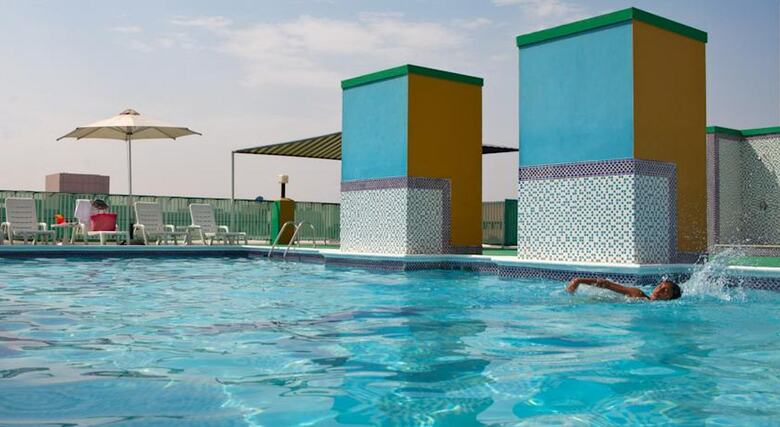 Golden Sands Hotel Apartments