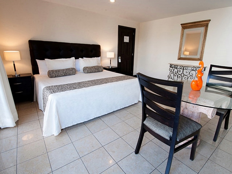 Country Hotel&suites