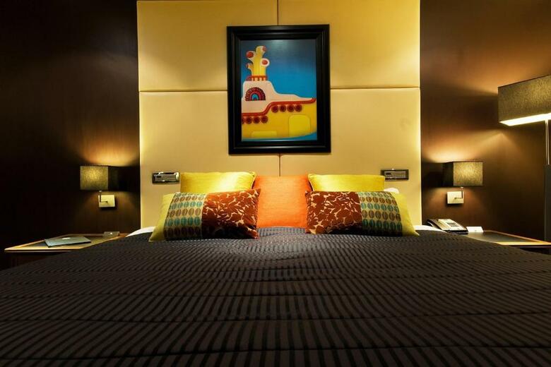 Hard Days Night Hotel