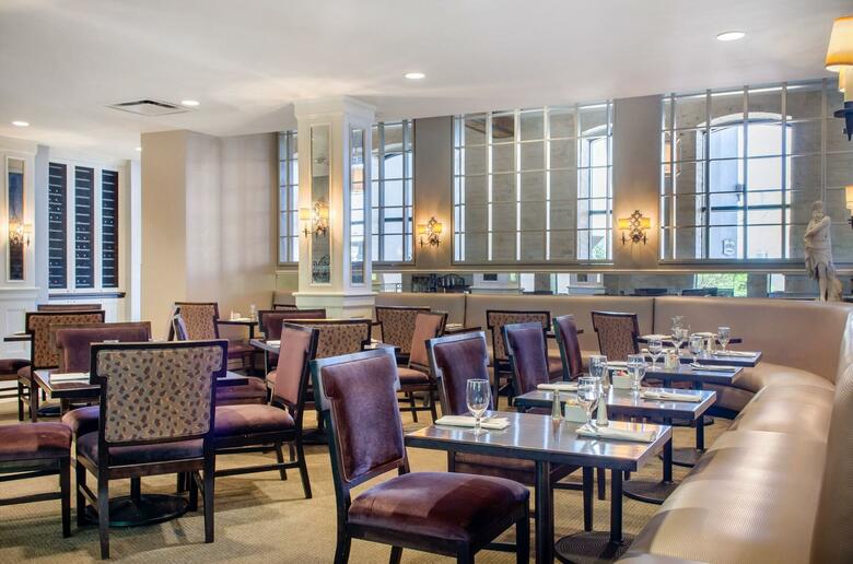Hotel Wyndham Riverfront
