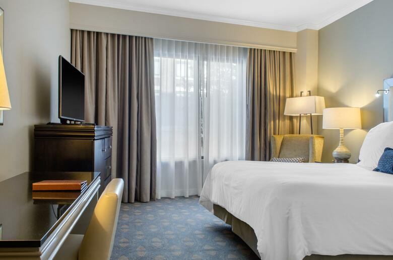 Hotel Wyndham Riverfront
