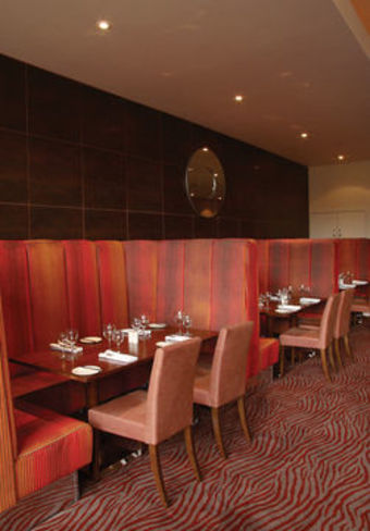 Hotel Menzies London Luton Strathmor