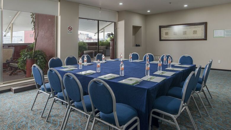 Holiday Inn Hotel & Suites Zona Rosa