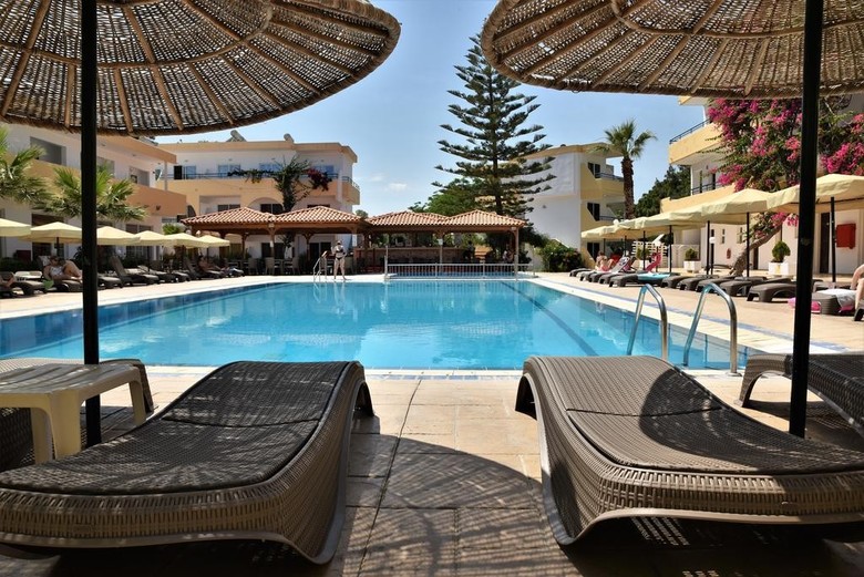 Hotel Euroxenia Marathon