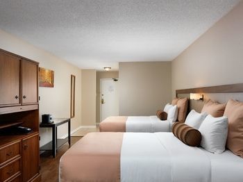 Huntingdon Hotel & Suites On The Harbour