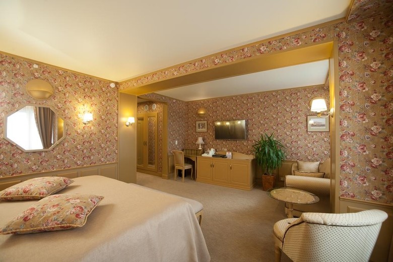 Izmailovo Alfa Hotel